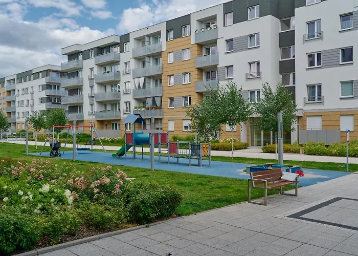 Apartmán Spacious Suitable For Remote Work With Balcony & Parking By Renters