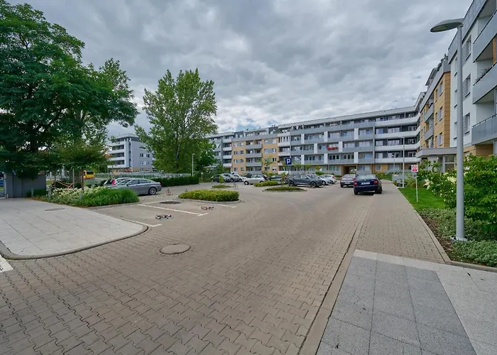 Spacious Suitable For Remote Work With Balcony & Parking By Renters Vratislav